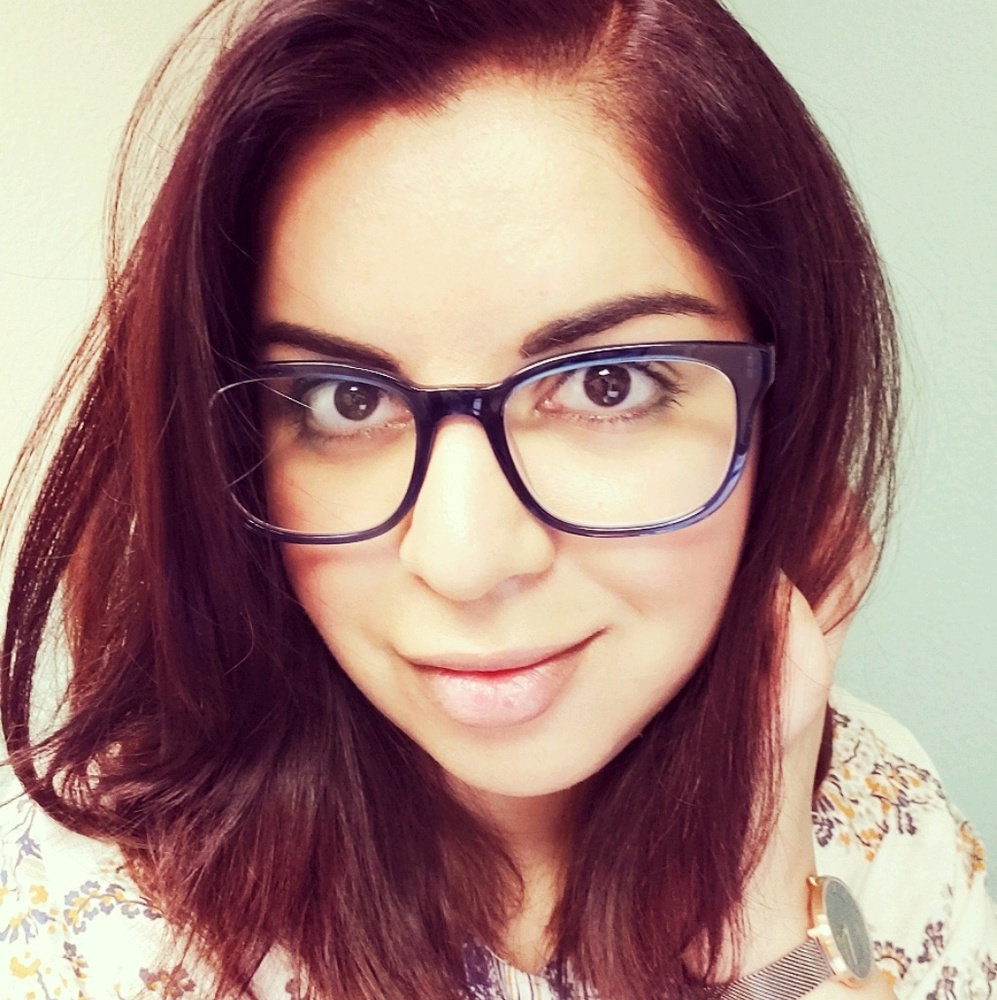 Meet your Posher, Maira